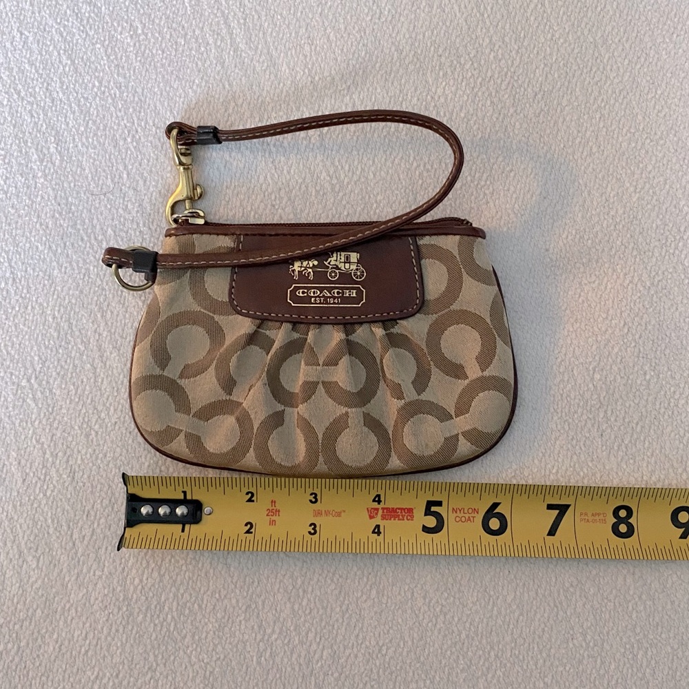 Small Coach wristlet